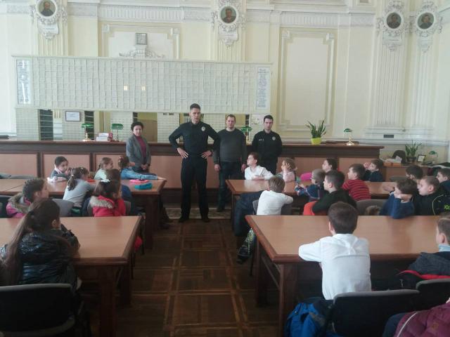 Школьники презентовали проект «Центр физической реабилитации для животных» для КП "Центр обращения с животными"