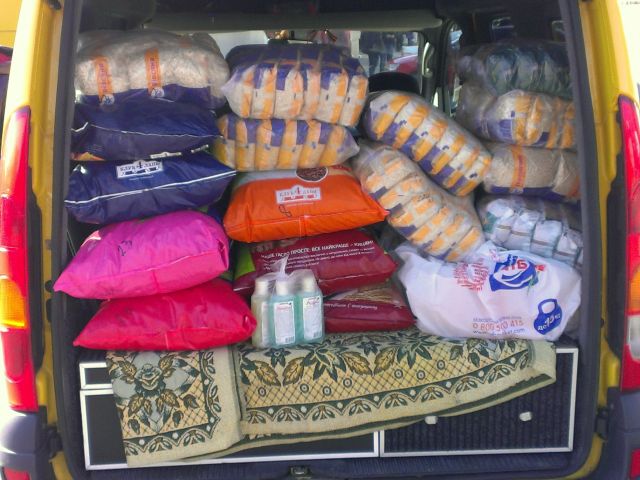 IT-Компания "Nix Solutions" подарила Городскому приюту для животных корм на 3500 грн.