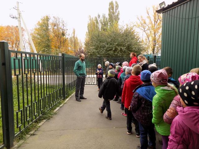 Второклассникам школы № 90 была проведена экскурсия по Центру обращения с животными