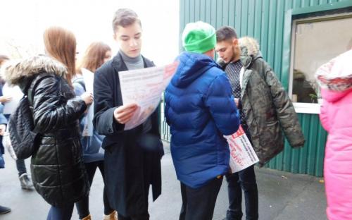 Ребята из Израильского Культурного Центра проведали питомцев Приюта