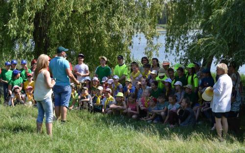 КП "Центр обращения с животными" приняло участие в открытии 22-го ежегодного туристическо-краеведческого слета школьников Новобаварского района г. Харькова