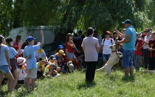 КП "Центр обращения с животными" приняло участие в открытии 22-го ежегодного туристическо-краеведческого слета школьников Новобаварского района г. Харькова