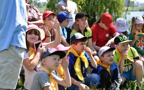 КП "Центр обращения с животными" приняло участие в открытии 22-го ежегодного туристическо-краеведческого слета школьников Новобаварского района г. Харькова